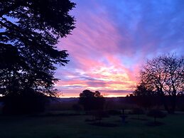 Glewstone Court Country House Hotel