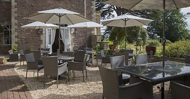 Glewstone Court Country House Hotel