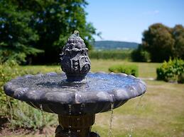 Glewstone Court Country House Hotel