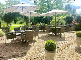 Glewstone Court Country House Hotel