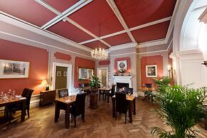 Glewstone Court Country House Hotel