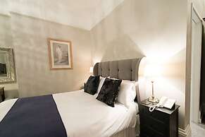 Glewstone Court Country House Hotel