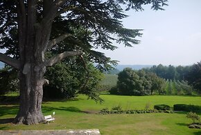 Glewstone Court Country House Hotel