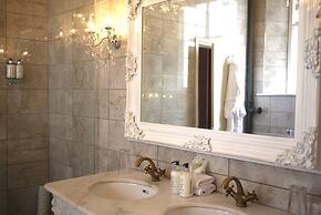 Glewstone Court Country House Hotel