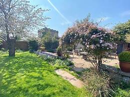 Glewstone Court Country House Hotel