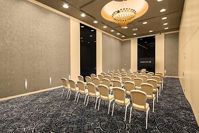 Golden Tulip Ana Dome