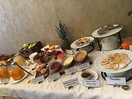 Golden Tulip Ana Dome