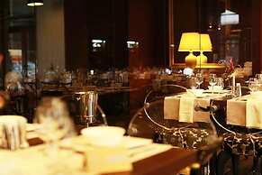 Golden Tulip Ana Dome