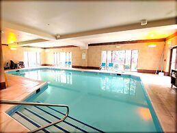 Holiday Inn Express & Suites Clear Spring  by IHG