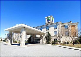 Holiday Inn Express & Suites Clear Spring  by IHG