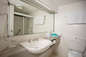 Castaways Resort & Spa Mission Beach