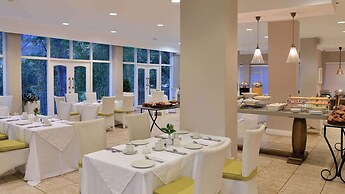 Le Franschhoek Hotel and Spa by Dream Resorts