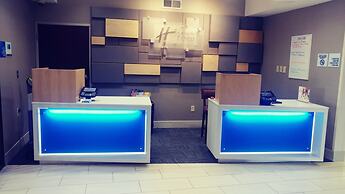 Holiday Inn Express & Suites Olathe South by IHG