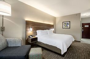 Holiday Inn Express & Suites Olathe South by IHG