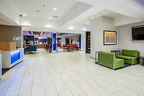 Holiday Inn Express & Suites Olathe South by IHG