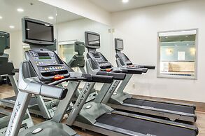 Holiday Inn Express & Suites Olathe South by IHG
