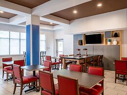 Holiday Inn Express Hotel & Suites BEAUMONT NW by IHG