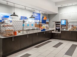 Holiday Inn Express Hotel & Suites BEAUMONT NW by IHG