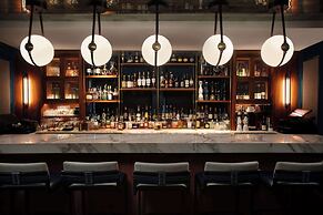 Waldorf Astoria Chicago