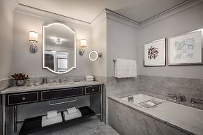 Waldorf Astoria Chicago