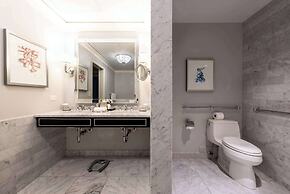 Waldorf Astoria Chicago