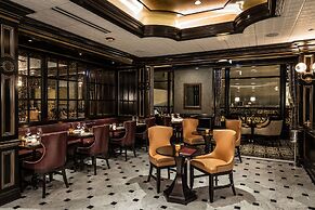 Waldorf Astoria Chicago