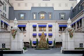 Waldorf Astoria Chicago