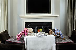 Waldorf Astoria Chicago