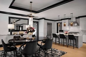 Waldorf Astoria Chicago