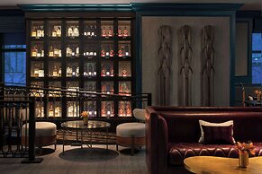 Waldorf Astoria Chicago