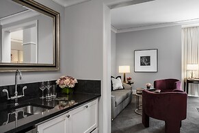 Waldorf Astoria Chicago