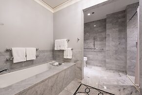 Waldorf Astoria Chicago