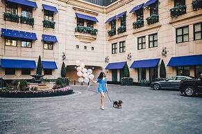 Waldorf Astoria Chicago