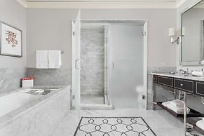 Waldorf Astoria Chicago