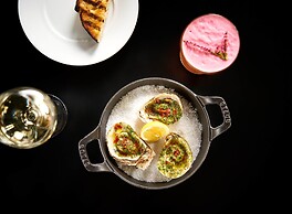 Waldorf Astoria Chicago