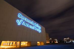 SpringHill Suites Savannah Downtown / Historic District