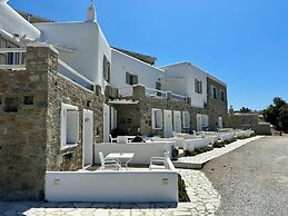 Eleni's Village Suites