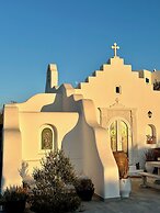 Eleni's Village Suites