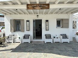 Eleni's Village Suites