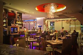 Lancaster Hotel Manila