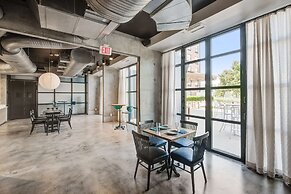 NYLO Las Colinas Hotel, Tapestry Collection by Hilton