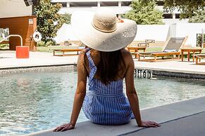 NYLO Las Colinas Hotel, Tapestry Collection by Hilton