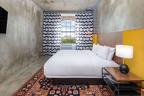NYLO Las Colinas Hotel, Tapestry Collection by Hilton