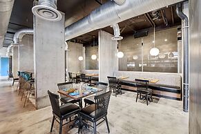 NYLO Las Colinas Hotel, Tapestry Collection by Hilton