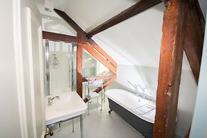 The Collingwood Arms Hotel