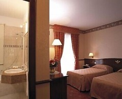 Hotel De la Ville