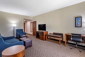 Comfort Inn & Suites Atoka-Millington