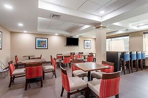 Comfort Inn & Suites Atoka-Millington