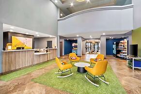 Spark by Hilton Phoenix East Mesa