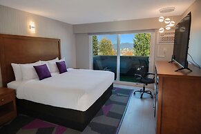 Coast Metro Vancouver Hotel